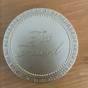 Too Faced Milk Chocolate Soleil bronzer